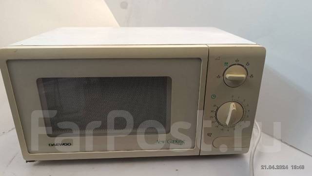 Компактная, чистая СВЧ печь Daewoo сделана в Корее, б/у, в наличии ...