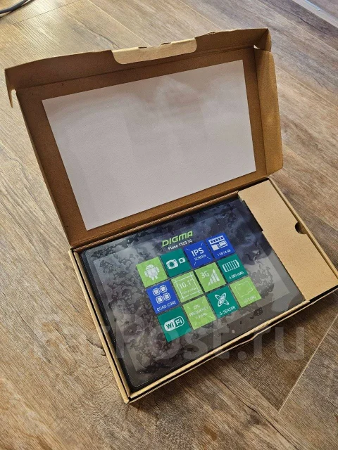 Digma. 10.1 ������, ������ 8 �� ����