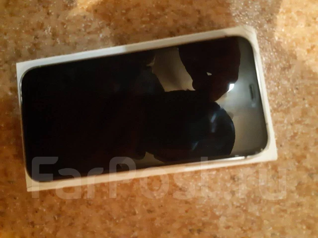 Apple iPhone Xr. �/�, 128 ��, �����������, �����, 3G, 4G LTE, 5G ����