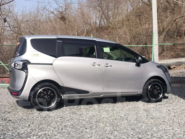 Toyota Sienta. �������, 4wd, 1.5, ������, 100 000����. ��, �/� ����