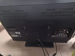 Toshiba. LED ����