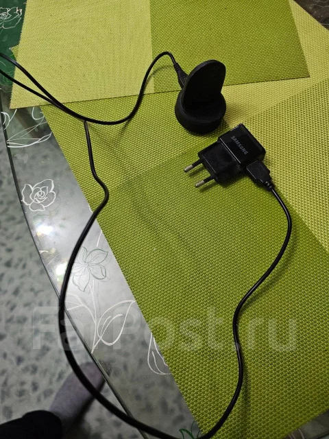 Samsung. GPS, NFC, IP67 ����