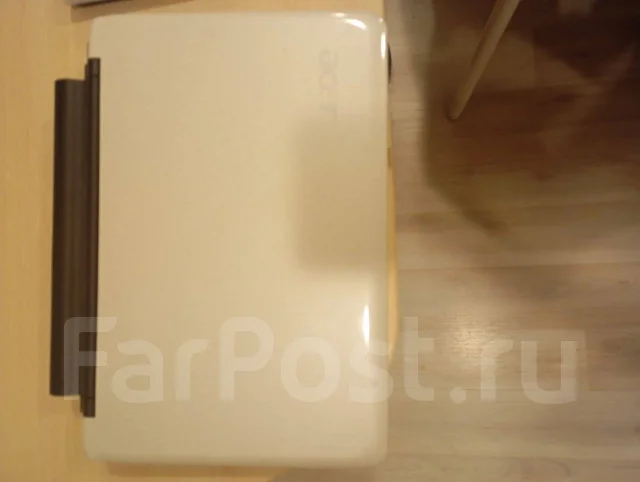 Acer Aspire One. 12", ���� 139���, WiFi: 1, Bluetooth: 1 ����