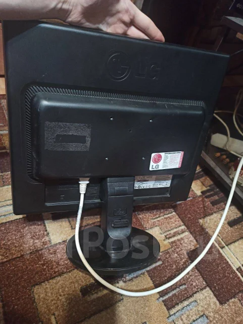 LG. 19", ���������� �� (LCD, LED, QLED) ����