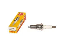 ����� ��� 2105/2107/2108/2110/2115/2170 ���. 8��. NGK Toyota BPR6EY-11 (4228) 4228 ����