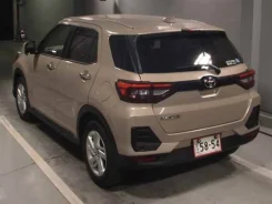 Toyota Raize. �������, 4wd, 1.0, ������, 16 000����. ��, �/�. ��� ����� �� ������������-��-����� ����