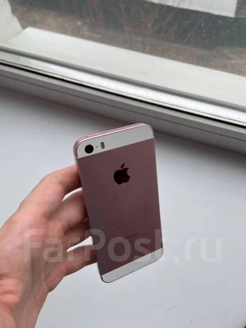 Apple iPhone SE. �/�, 64 ��, �������, 3G, 4G LTE, NFC ����