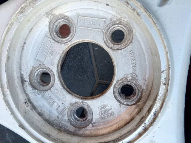 Ford. 7.0x15", 5x114.3, ET24, �� 63,4���. ����