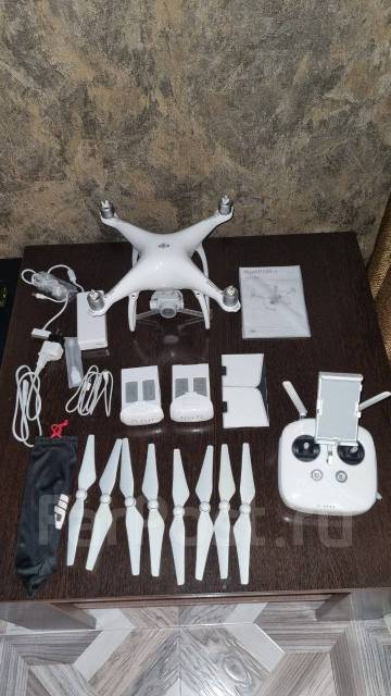 Квадрокоптер, DJI Phantom 4, с камерой, б/у, в наличии. Цена: 55 000₽ в ...