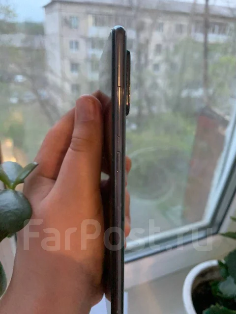 Xiaomi Mi9. �/�, 128 ��, ������, 3G, 4G LTE, NFC ����