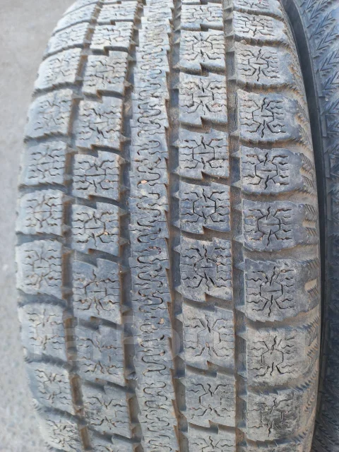 Toyo Observe Garit G4. ������, ��� �����, �/�, ����� 15 % ����