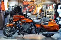 Harley-Davidson CVO Street Glide. 1 983����. ��., ��������, ���������, ��� ������� ����