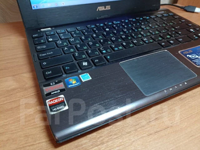 Asus Eee PC 1225B. 11", 1,6����, ��� 4 ��, ���� 500���, WiFi: 1, Bluetooth: 1, ����������� �� 3��. ����