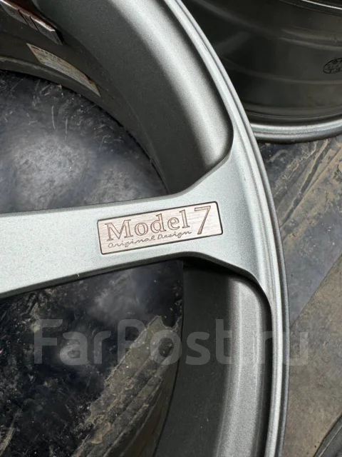 AVS Model 7. 7.5x18", 5x100, ET50 ����