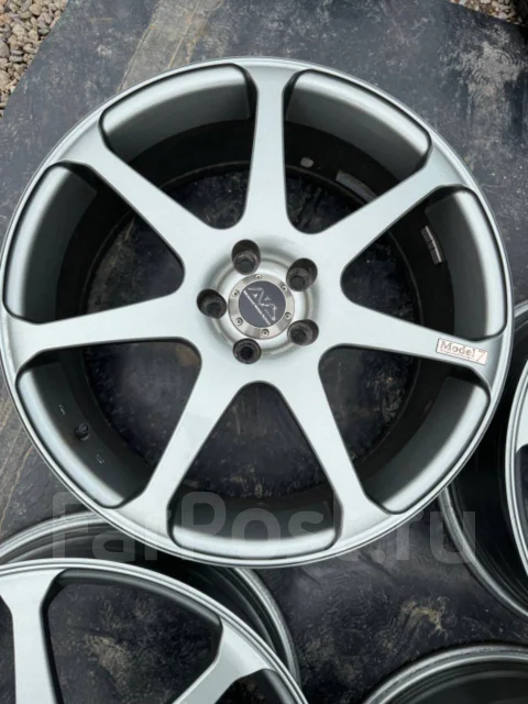 AVS Model 7. 7.5x18", 5x100, ET50 ����