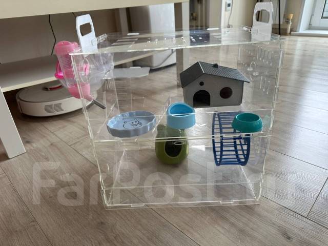 Клетка для хомяка, б/у, в наличии. Цена: 1 000₽ во Владивостоке