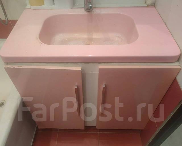 Отдам бесплатно тумбочку с раковиной во Владивостоке