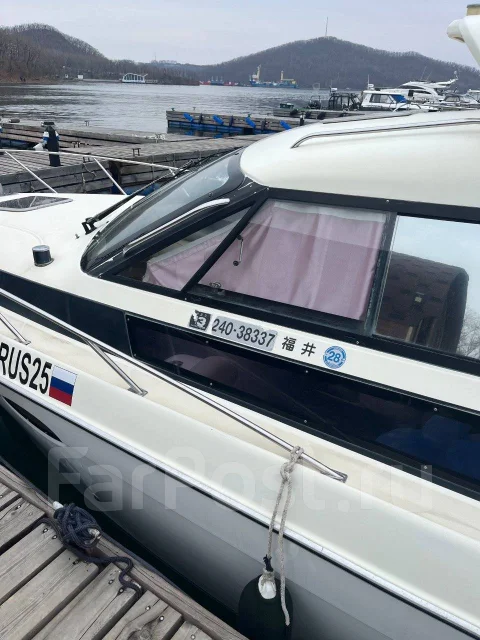 Yamaha FR-28. 1998 ���, ����� 9��., ��������� ������������, 200��.�., ������ ����