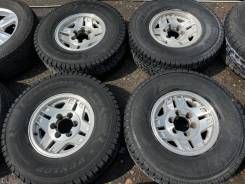 Toyota. 7.0x15", 6x139.7, ET8,  106,1. 