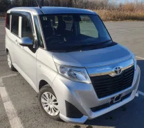 Toyota Roomy ����