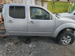 Nissan Navara. YD25DDTI ����