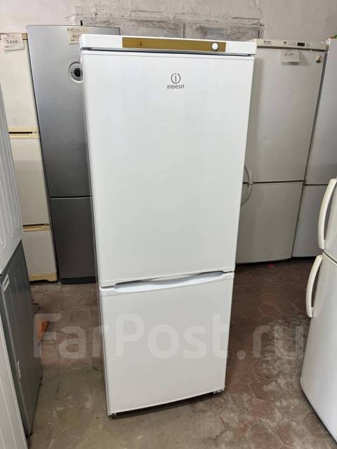Холодильник Индезит 168см, б/у, в наличии. Цена: 7 500₽ в Хабаровске