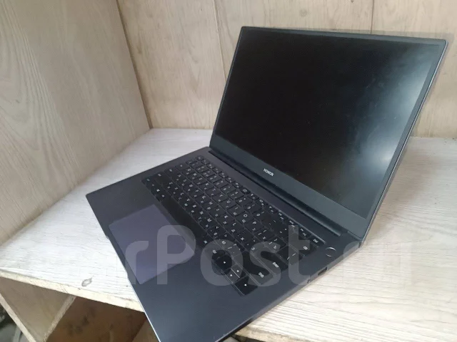 Honor MagicBook 14. 14", 2,4����, ��� 8 ��, ���� 512���, WiFi: 1, Bluetooth: 1, ����������� �� 8��. ����