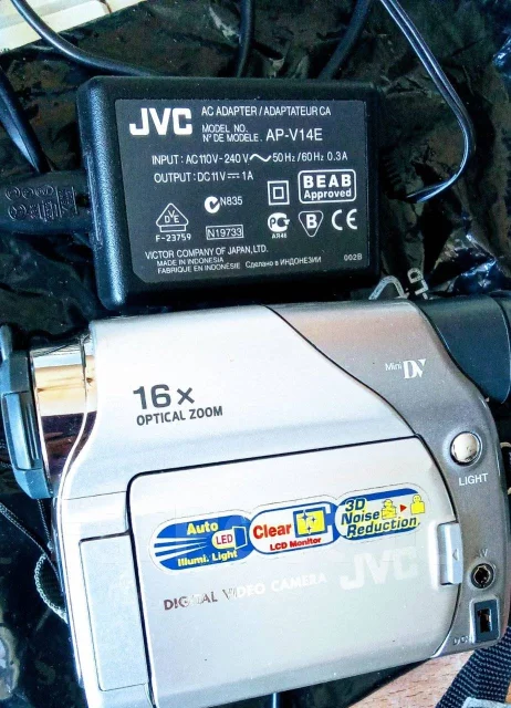 JVC. � ���������� ����