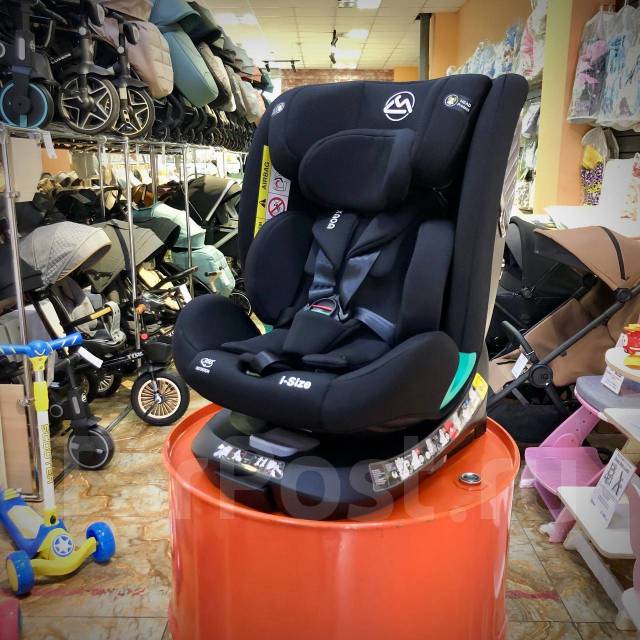 Автокресло Luxmom 290 (0-36 кг. ), черное, новый, в наличии. Цена: 12 ...