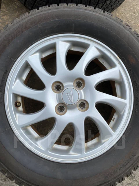 Daihatsu. 4.5x15", 4x100, ET45 ����
