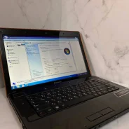 Lenovo IdeaPad Y550. 15.6", ��� 8 ��, ���� 700���, WiFi: 1, Bluetooth: 1, ����������� �� 5��. ����
