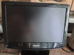 Samsung. LCD (��) ����