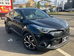 Toyota C-HR. ��������, 4wd, 1.2 (116��.�.), ������, 63 000����. ��, �/�. ��� ����� �� ������������ ����