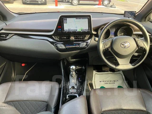 Toyota C-HR. ��������, 4wd, 1.2 (116��.�.), ������, 63 000����. ��, �/�. ��� ����� �� ������������ ����