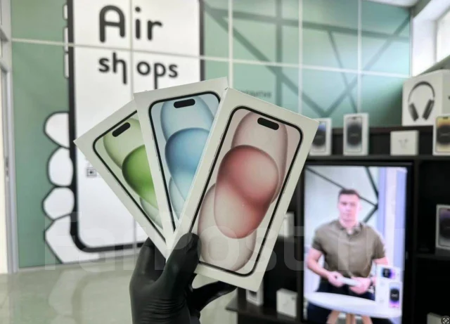 Apple iPhone 15. �����, 128 ��, �����, 3G, 4G LTE, Dual-SIM ����