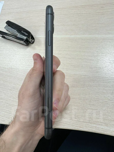 Apple iPhone 11. �/�, 128 ��, ������, 4G LTE, 5G ����