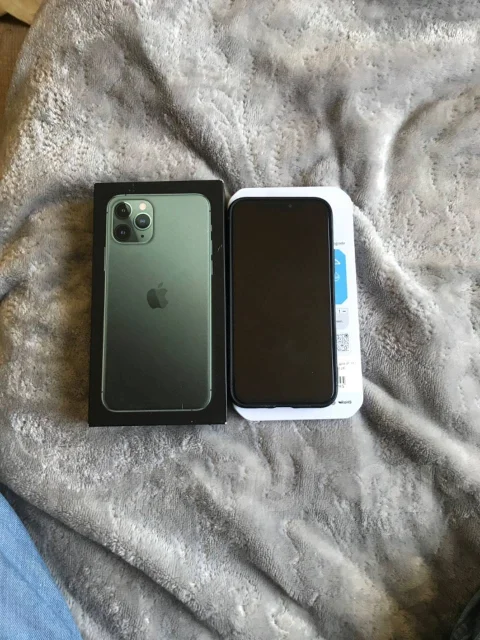 Apple iPhone 11 Pro. �/�, 256 ��, �������, 4G LTE, 5G, ����������, NFC ����