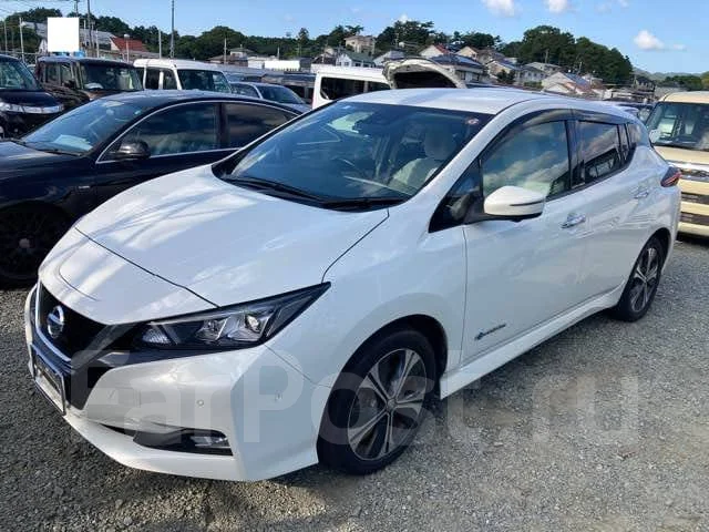 Nissan Leaf. ZE1, EM57 ����