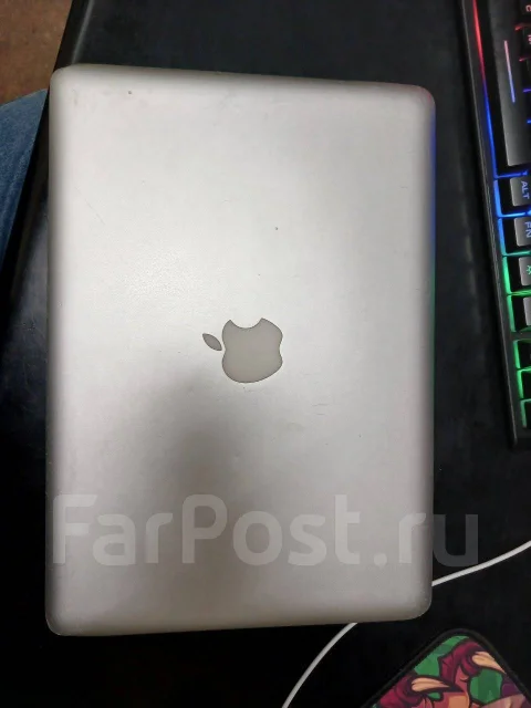 Apple MacBook. ��� 8 ��, WiFi: 1, Bluetooth: 1 ����