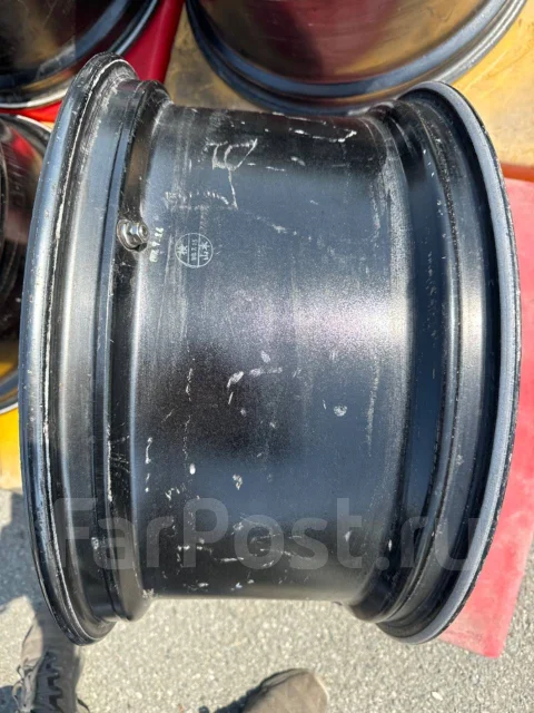 AVS Model F7. 9.0/10.0x20", 5x120, ET17/22, �� 72,6���. ����