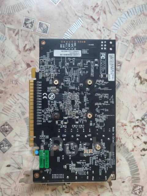 GeForce GTX 1050 ����