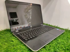 HP Pavilion 15-e051sr. WiFi: 1, Bluetooth: 1 ����