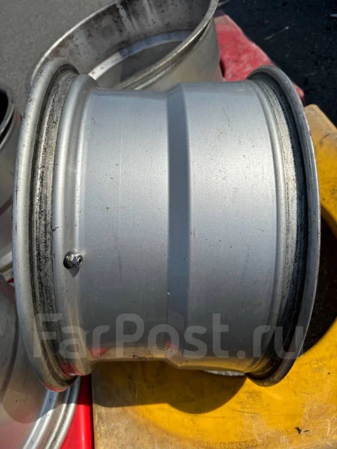 Desmond Promoda. 10.0x17", 5x114.3, ET20, �� 72���. ����
