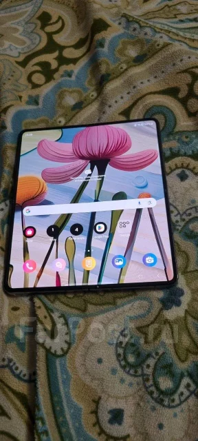 Samsung Galaxy Z Fold4. �����, 256 ��, 5G ����