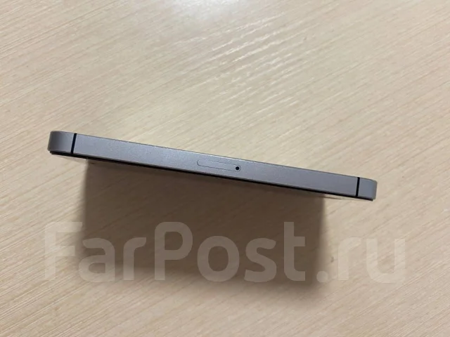Apple iPhone SE. �/�, 32 �� ����