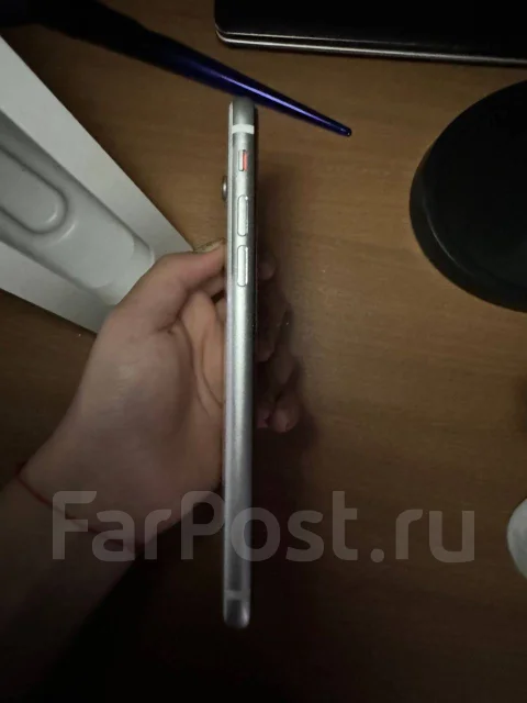Apple iPhone SE. �/�, 128 ��, �����, 4G LTE ����