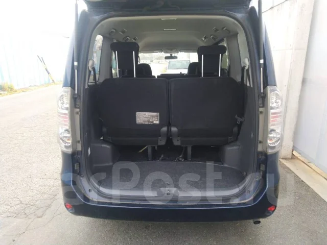 Toyota Voxy. ZRR70, 3ZRFE ����