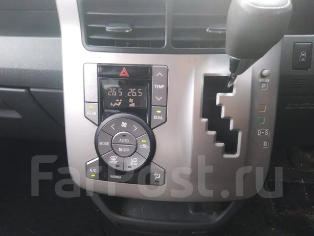 Toyota Voxy. ZRR70, 3ZRFE ����