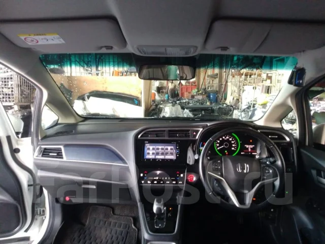 Honda Shuttle. GP8, LEB ����