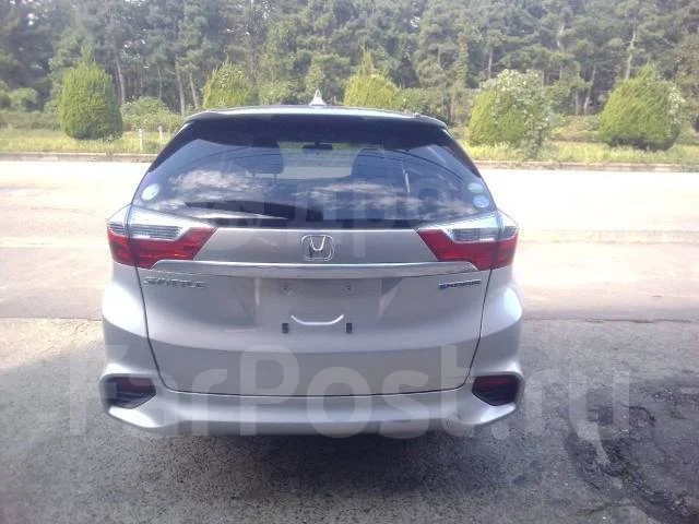 Honda Shuttle. GP8, LEB ����